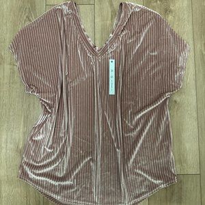 Women's Velvet Top Medium